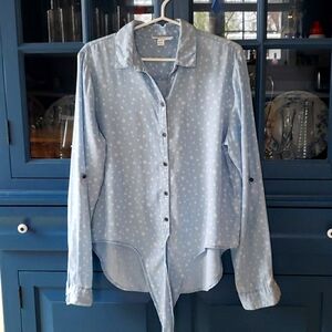 Light blue shirt with stars 🌟